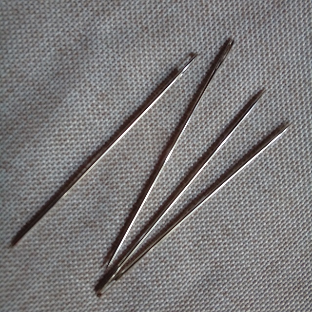Голка для ручного шиття, 100 мм.
