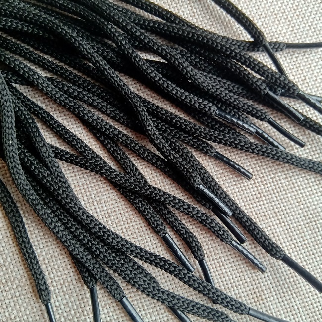 Шнурок круглий, 4 мм., чорний, 60 см.