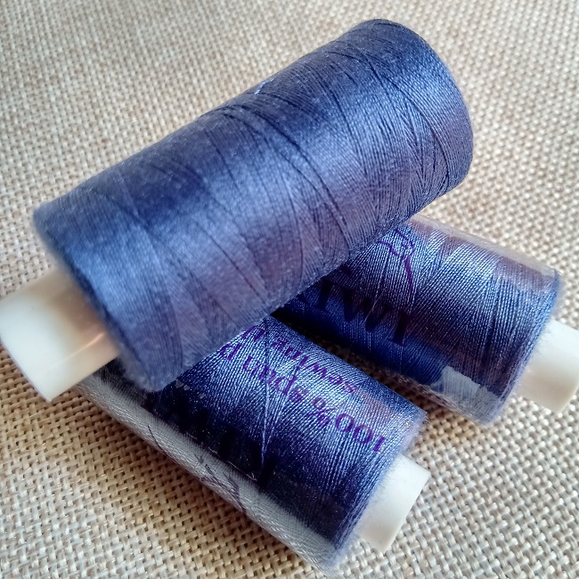 Нитка швейна Kiwi 40/2 400 ярд., синій (188)