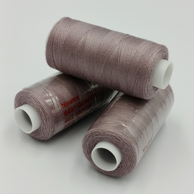 Нитка швейна Ninatex 40/2 400 ярд., пудровий (364)