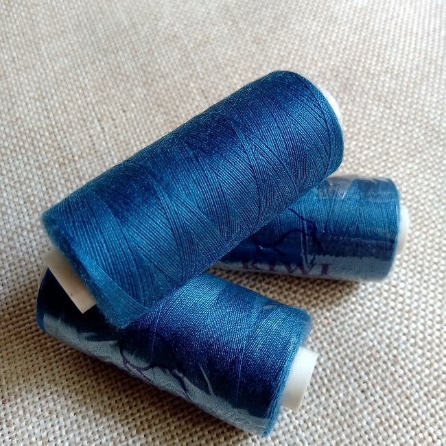 Нитка швейна Kiwi 40/2 400 ярд., темно-блакитний (314)