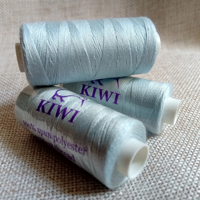 Нитка швейна Kiwi 40/2 400 ярд., світло-блакитний (276)