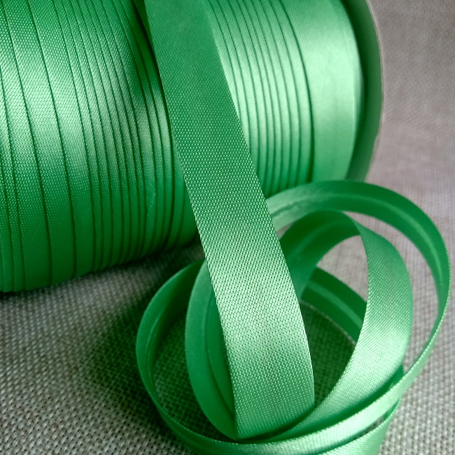 Коса бейка атлас, 15 мм, світло-зелений (6092)
