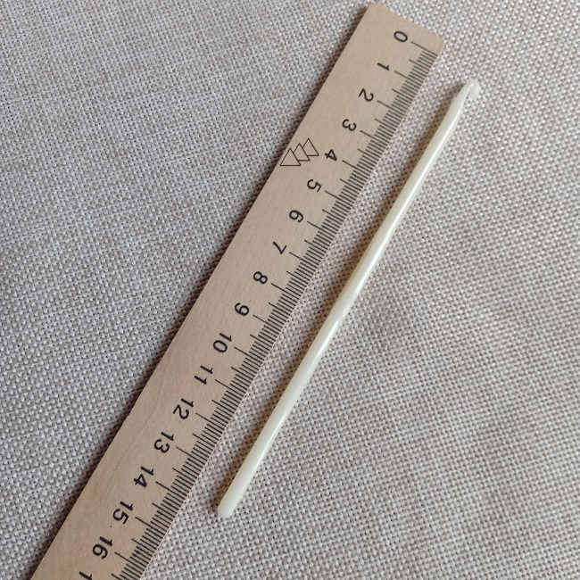 Гачок для вязання PONIY пластмас., 4 мм. (14 см.)