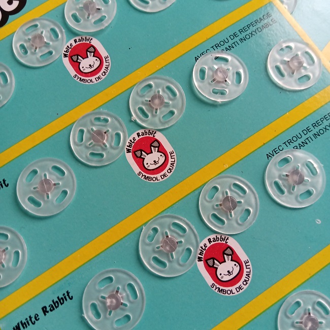 Кнопка пришивна, пластмасова, 13 мм, біла прозора (24 шт.)