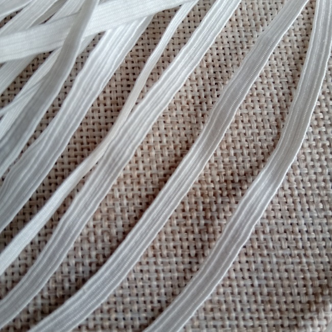 Резинка білизняна плетена, 4 мм., біла.