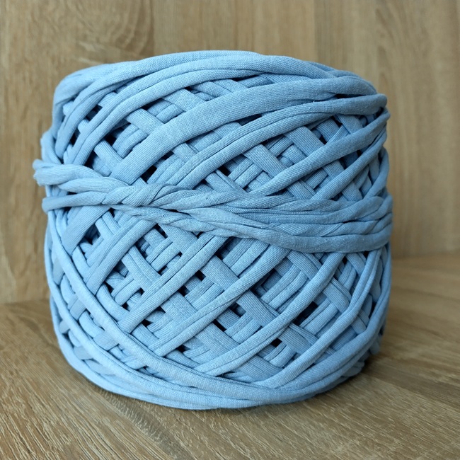 Трикотажна пряжа вторинна, світло-блакитний, 5 мм., 100-120 м.