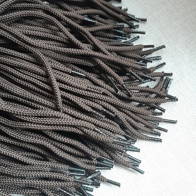 Шнурки круглі, 5 мм, 80 см, коричневі.