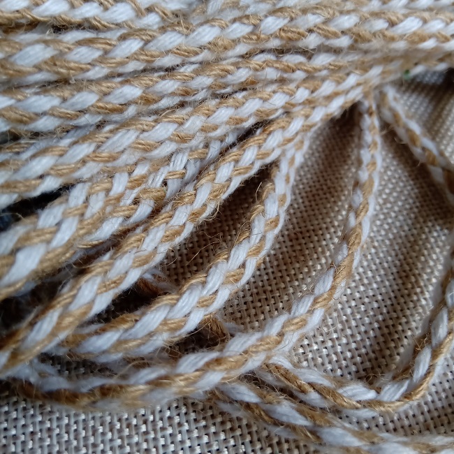 Шнур  (бечевка) плетений, джутовий з х/б ниткою 5 мм.