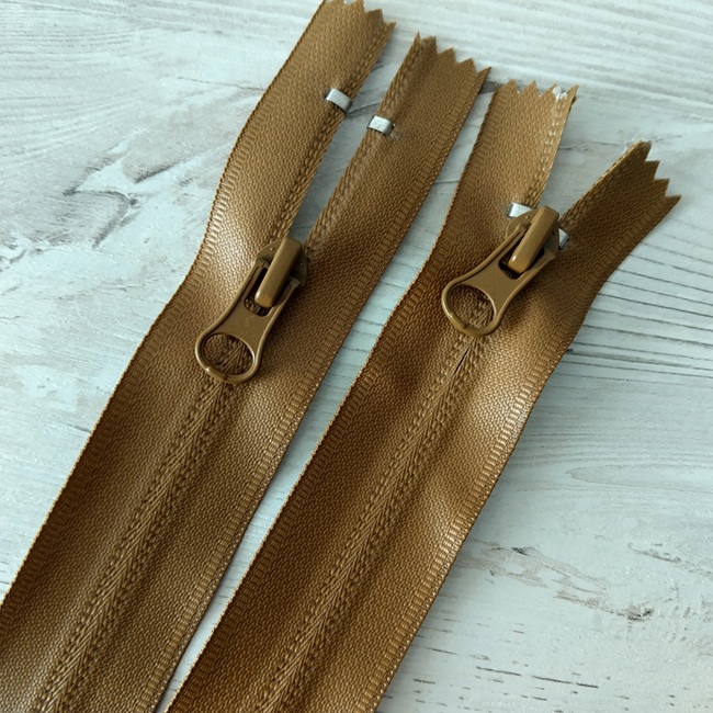 Блискавка водовідшт., спіральна, потайна, тип-7, 20 см, койот (494)