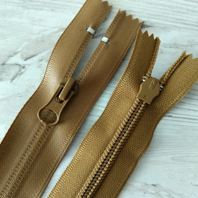 Блискавка водовідшт., спіральна, потайна, тип-7, 20 см, койот (494)