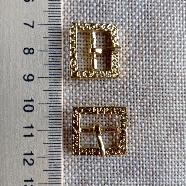 Пряжка металева, орнамент, 15х13 (20х18) мм., золото.