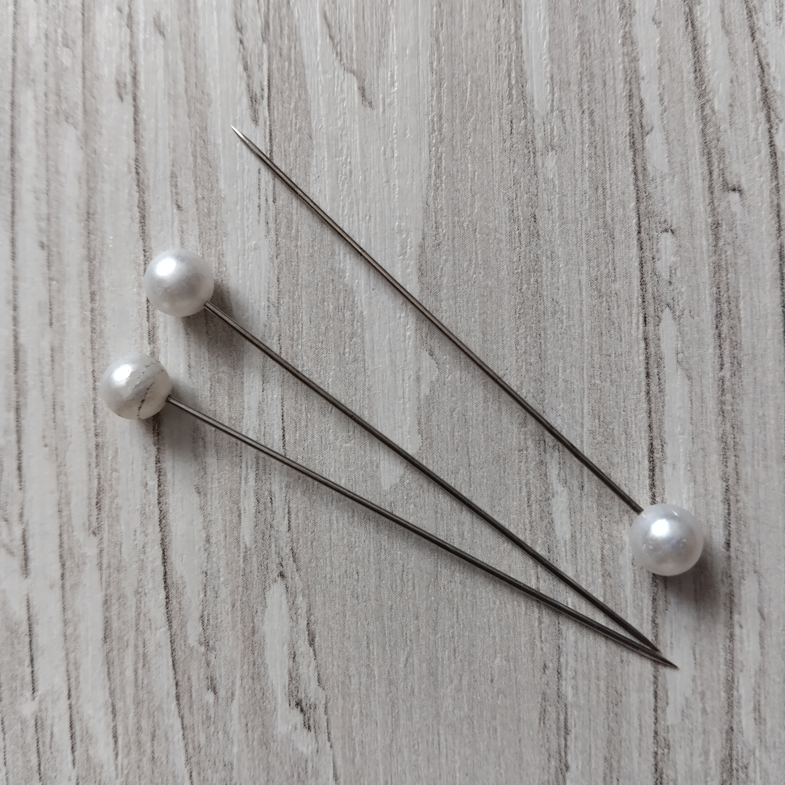 Шпилька-намистина біла в пластиковій коробці, 50 мм, 48 шт