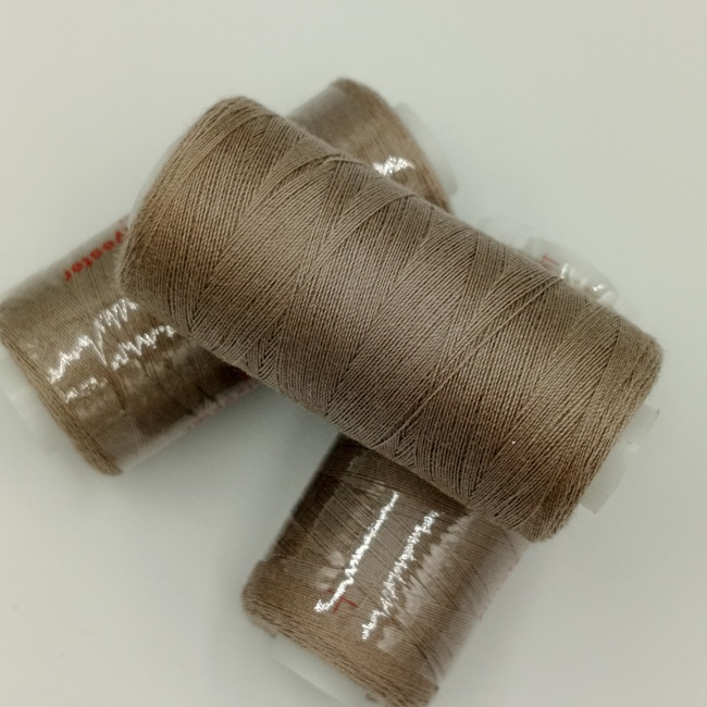 Нитка швейна Ninatex, 40/2 400 ярдів, темно-бежевий, 405