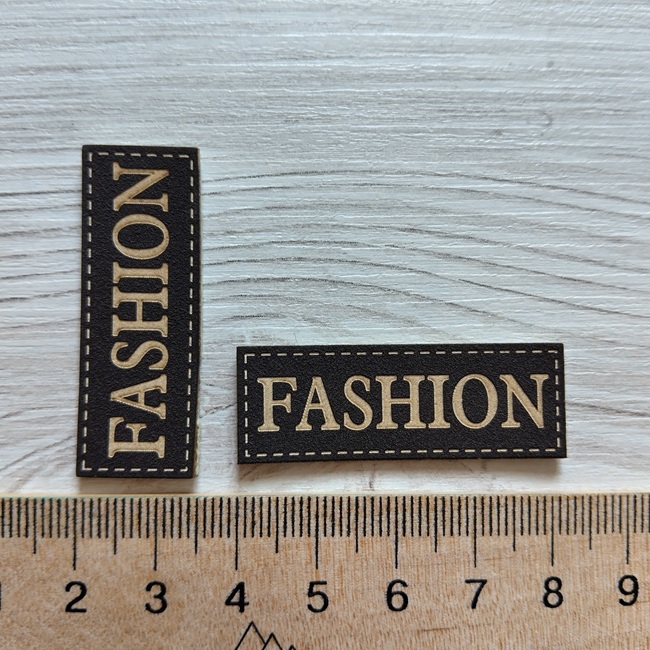 Лейба нашивка FASHION 42х15 мм
