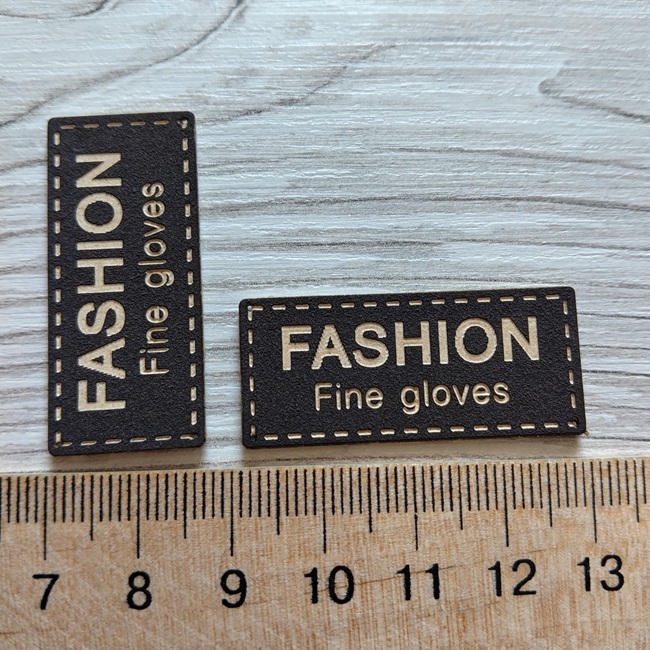 Лейба нашивка Fashion 40х17 мм