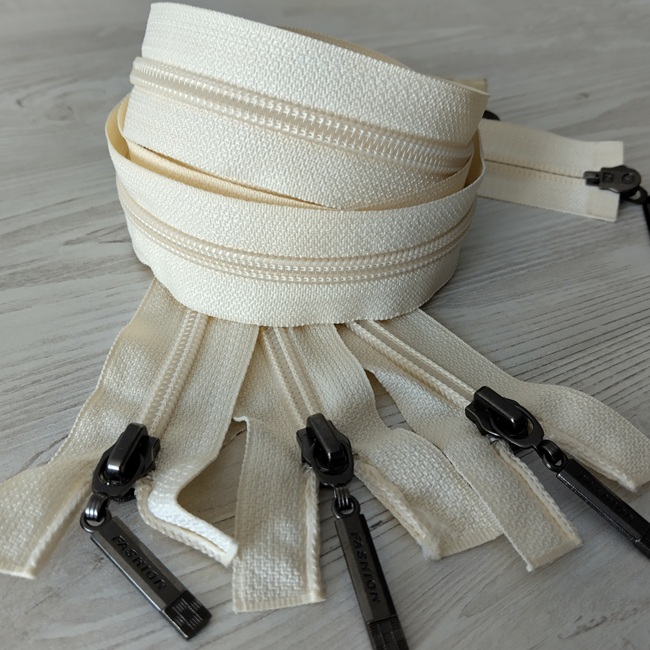 Блискавка спіральна, тип-7, 2 бігунка, 110 см, молочна