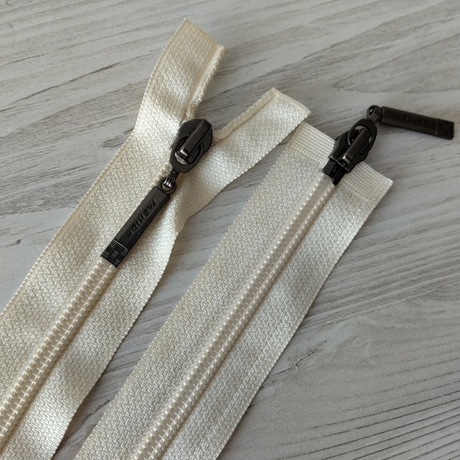 Блискавка спіральна, тип-7, 2 бігунка, 110 см, молочна