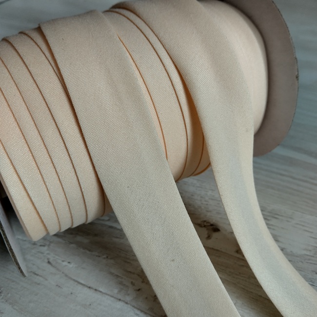 Коса бейка бавовна, 25 мм, персиковий блідий (08)