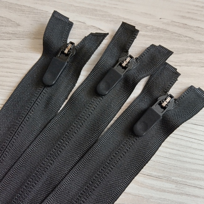 Блискавка потайна розємна Спорт, 80 см, тип-7, чорна ОСНОВА ТКАНИНА (580)