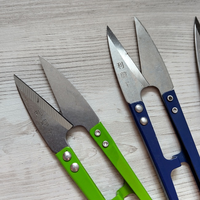 Ножиці для обрізки ниток великі, 12.5 см, кольорові