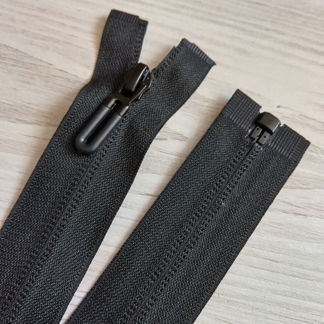 Блискавка потайна роз'ємна, 80 см, тип-7, чорна ОСНОВА ТКАНИНА (580)**