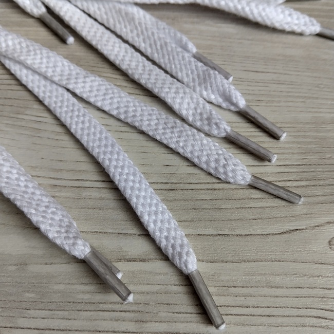 Шнурки плоскі бавовняні, 10 мм, 120 см, білі