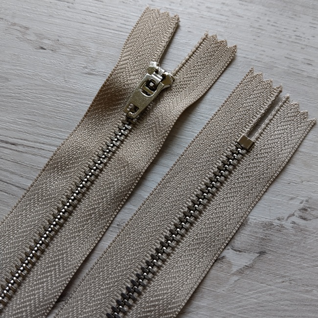 Блискавка металева Джинс, 18 см, тип-4,5  бежева, нікель-зуб (307)