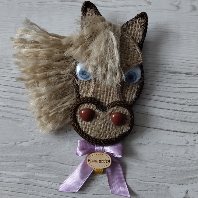 Сувенір Кінь на магніті, 15х9 см (020)