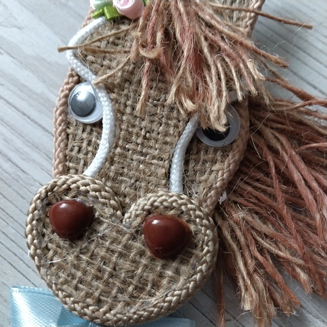 Сувенір Кінь на магніті, 15х9 см (024)