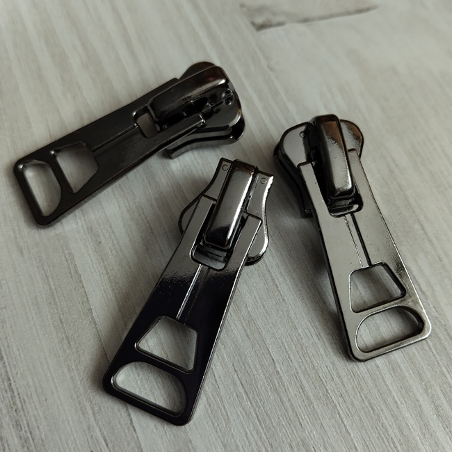 Бігунок трактор, тип-8, темний нікель*