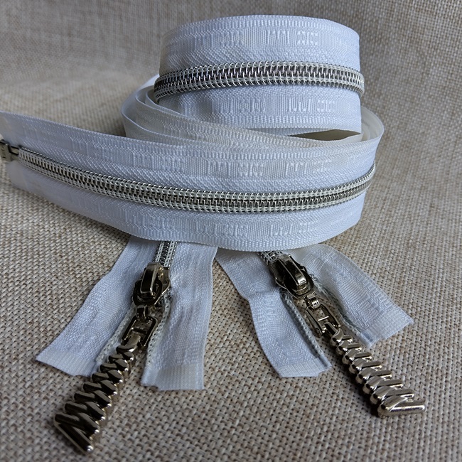 Блискавка спіральна, тип-7, 80 см., silver на білій основі (101)