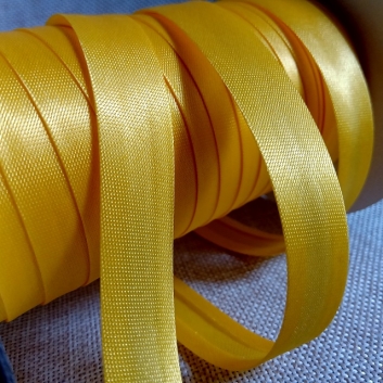 Коса бейка атлас, 15 мм, жовтий (013)