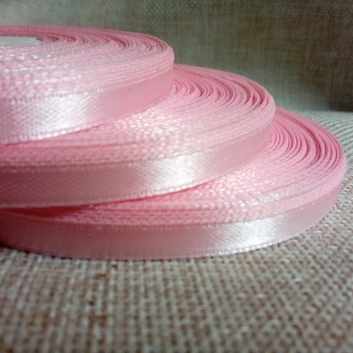 Атласная лента 6 мм., светло-розовая.
