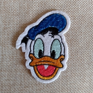 Нашивка Donald Duck, 70х50 мм.