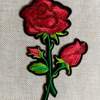Нашивка Роза с пайеткой 160х87 мм.