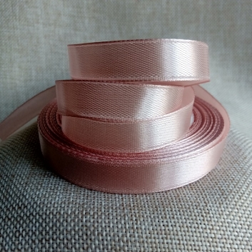 Атласная лента 12 мм., розовая пудра (2).