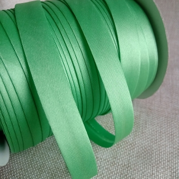 Коса бейка атлас, 15 мм, світло-зелений (6092)
