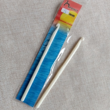 Крючок для вязания PONIY пластмас., 5 мм. (14 см.)