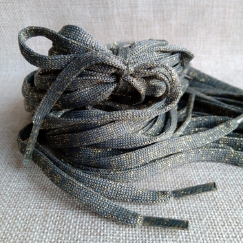 Шнурки плоскі з люрексом, 6 мм, 70 см., темно-сірі/золото.
