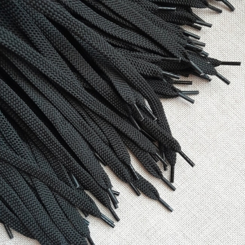 Шнурки плоскі 10 мм, 120 см, чорні.