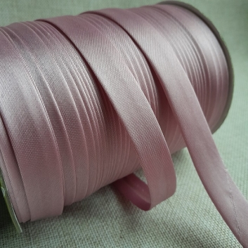 Коса бейка атлас, 15 мм, лілово-рожевий (036)
