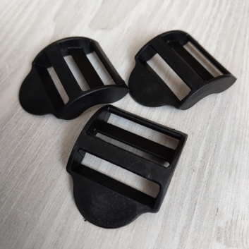 Перетяжка пластикова, трищільна, 25 мм, чорна (2)