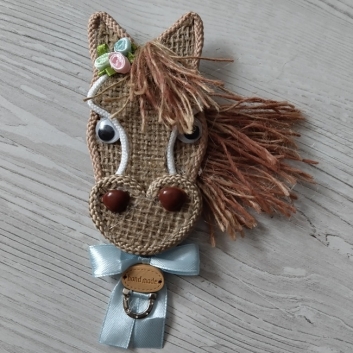 Сувенір Кінь на магніті, 15х9 см (024)