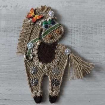 Сувенір Конячка на магніті, 9х15 см (340)