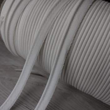 Кант бавовняний вшивний, молочний 8 мм